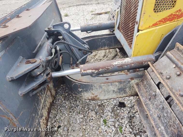 image for item EQ9446 New Holland DC100  dozer