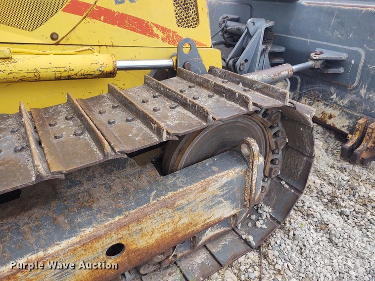 image for item EQ9446 New Holland DC100  dozer