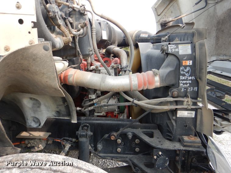 image for item GM9181 2009 Ford F750 Super Duty XL  utility truck