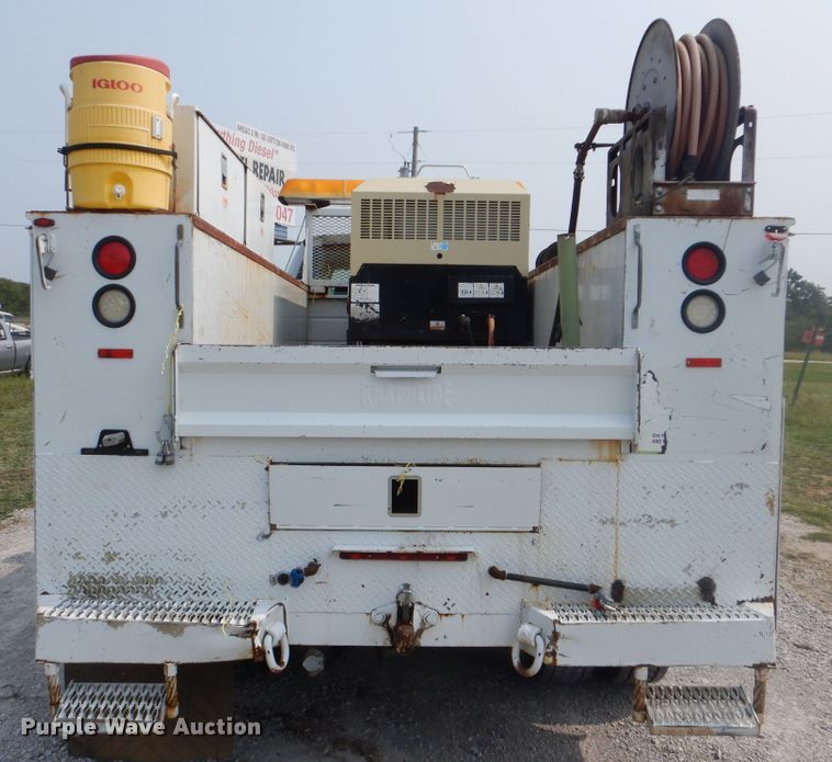 image for item GM9184 2008 Ford F750 Super Duty XL  utility truck