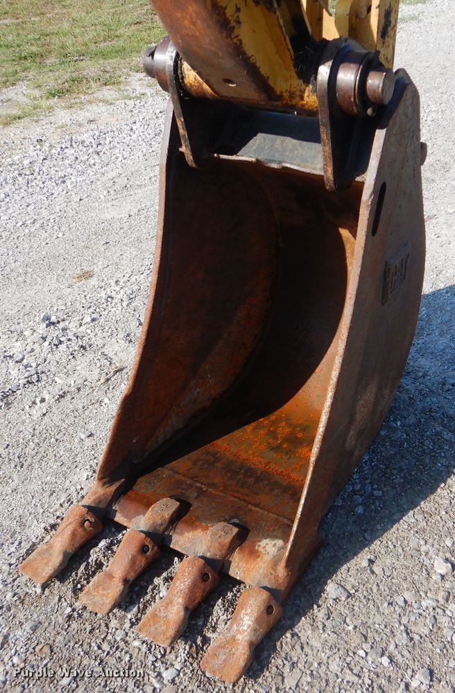 image for item GM9193 2004 Caterpillar 416D  backhoe