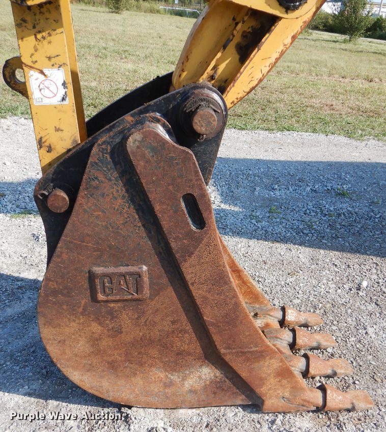 image for item GM9193 2004 Caterpillar 416D  backhoe