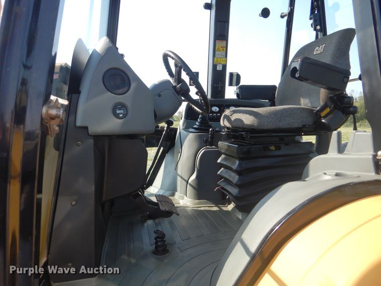 image for item GM9193 2004 Caterpillar 416D  backhoe