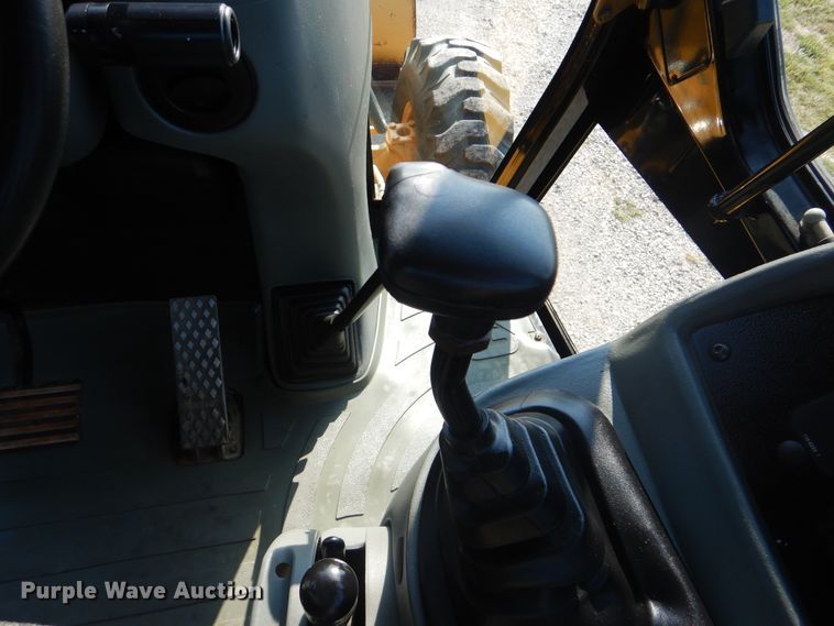 image for item GM9193 2004 Caterpillar 416D  backhoe