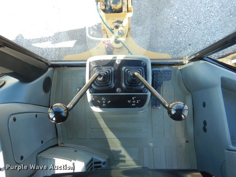 image for item GM9193 2004 Caterpillar 416D  backhoe