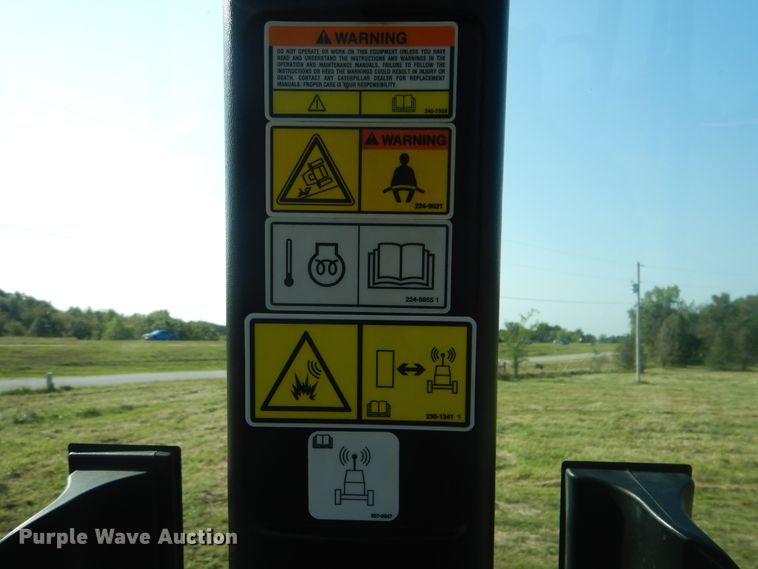 image for item GM9193 2004 Caterpillar 416D  backhoe