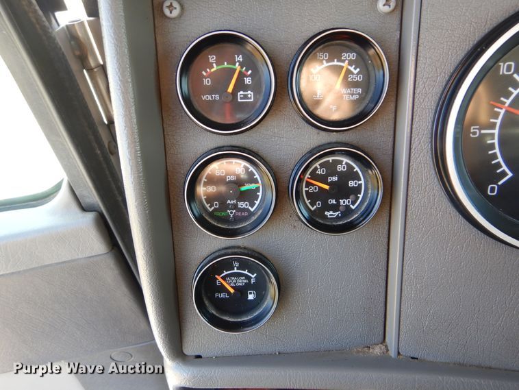 image for item GM9195 2010 Kenworth T370  vacuum truck