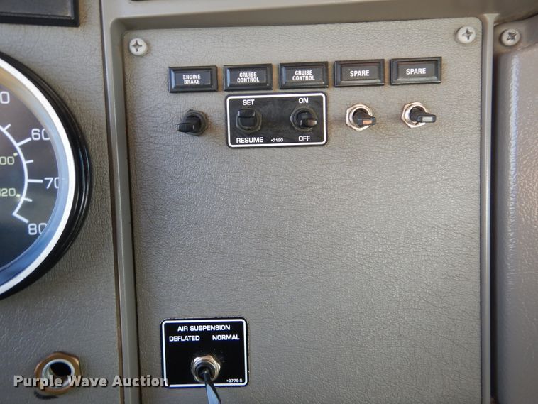 image for item GM9195 2010 Kenworth T370  vacuum truck