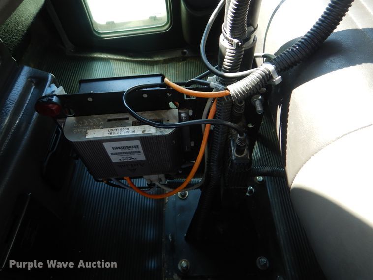 image for item GM9195 2010 Kenworth T370  vacuum truck