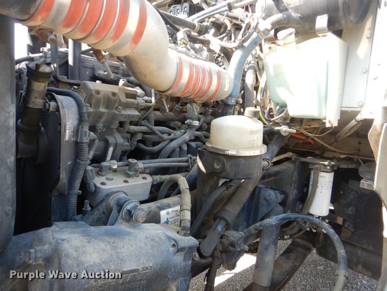 image for item GM9195 2010 Kenworth T370  vacuum truck