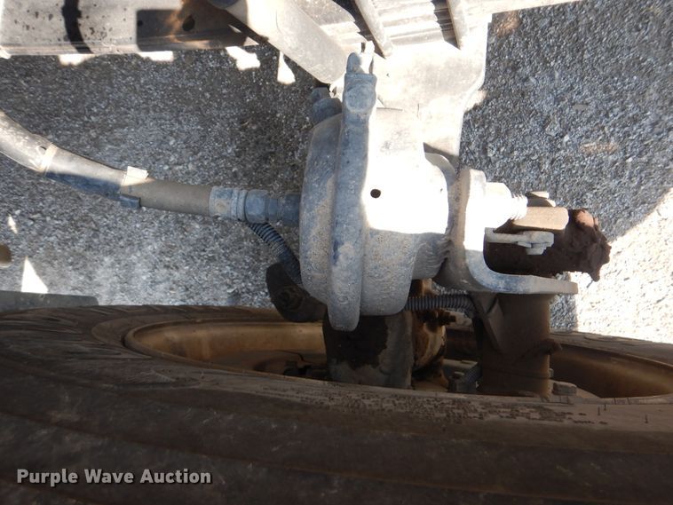 image for item GM9195 2010 Kenworth T370  vacuum truck