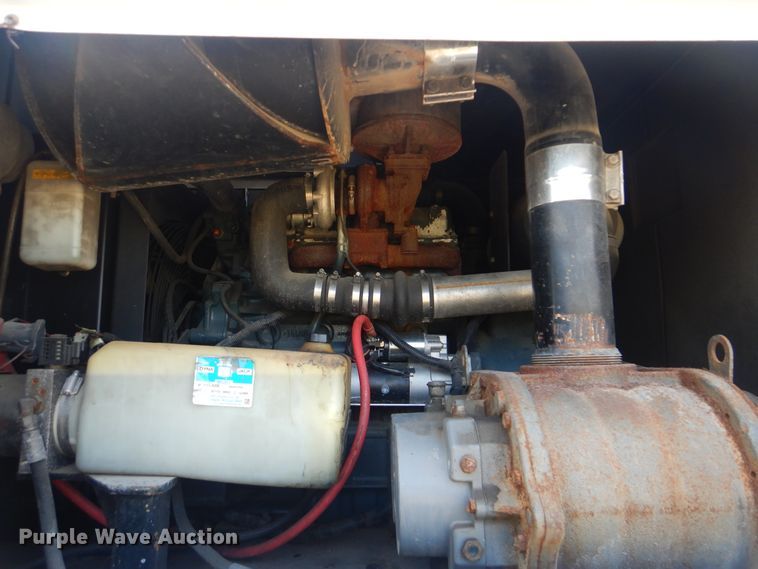 image for item GM9195 2010 Kenworth T370  vacuum truck