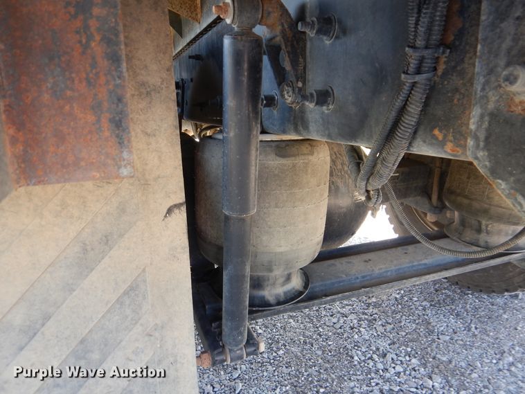 image for item GM9195 2010 Kenworth T370  vacuum truck