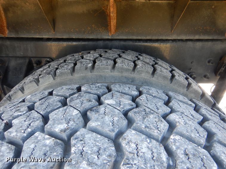 image for item GM9195 2010 Kenworth T370  vacuum truck