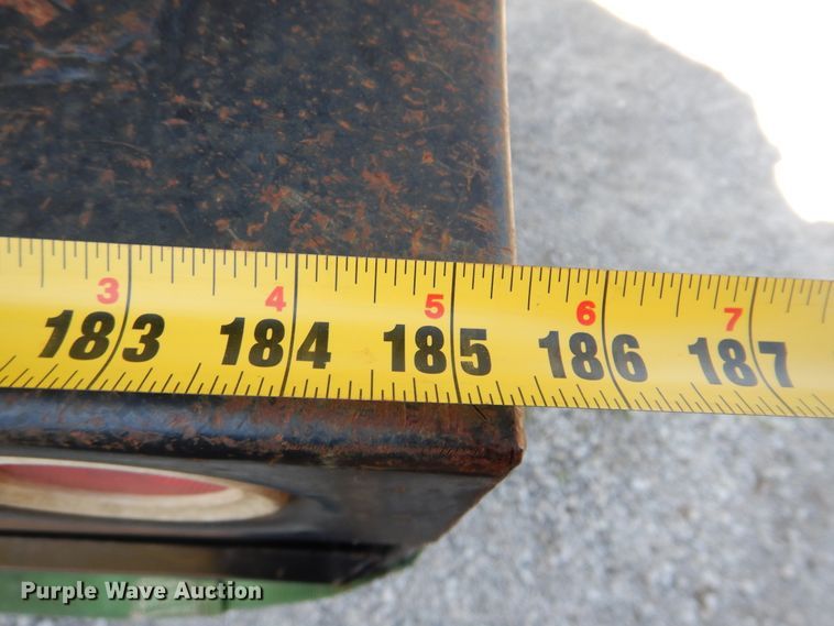 image for item GM9195 2010 Kenworth T370  vacuum truck