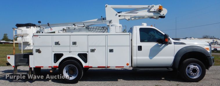 image for item GM9196 2012 Ford F550  bucket truck