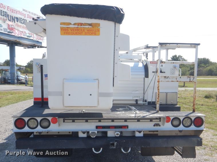 image for item GM9196 2012 Ford F550  bucket truck