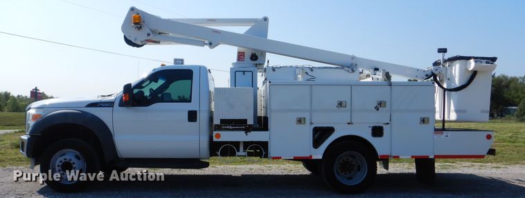 image for item GM9196 2012 Ford F550  bucket truck