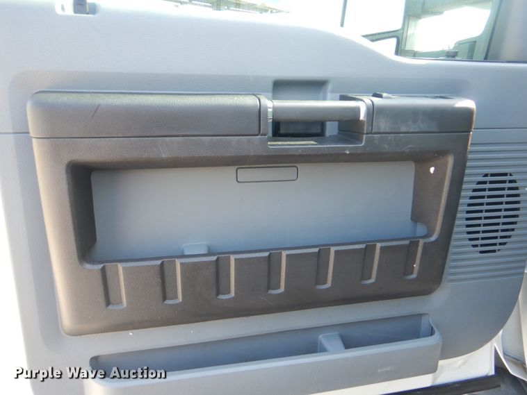 image for item GM9196 2012 Ford F550  bucket truck