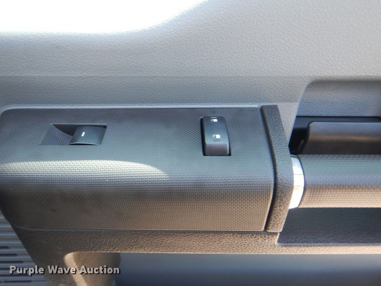 image for item GM9196 2012 Ford F550  bucket truck