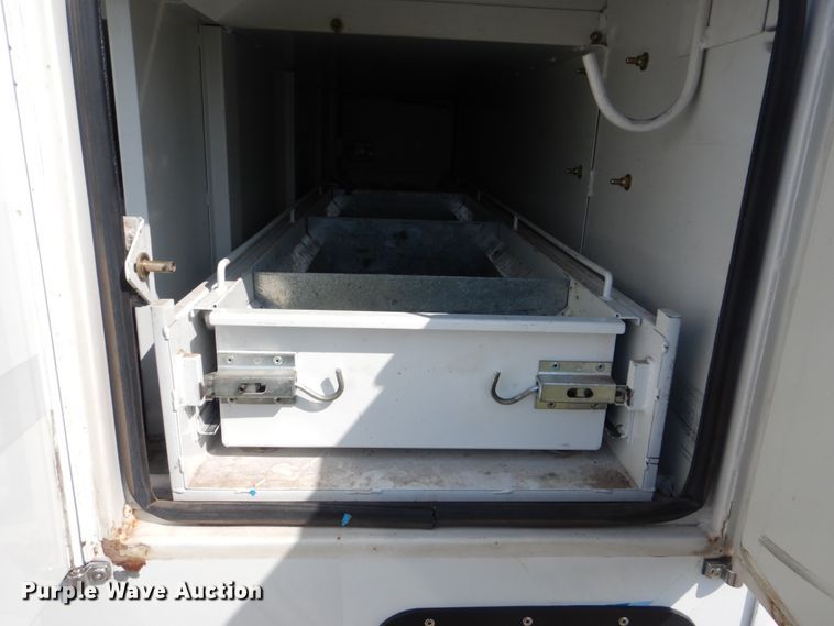 image for item GM9196 2012 Ford F550  bucket truck