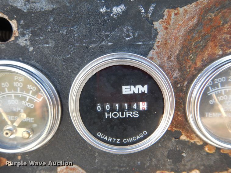 image for item GM9201 2008 Peterbilt 365  crane truck