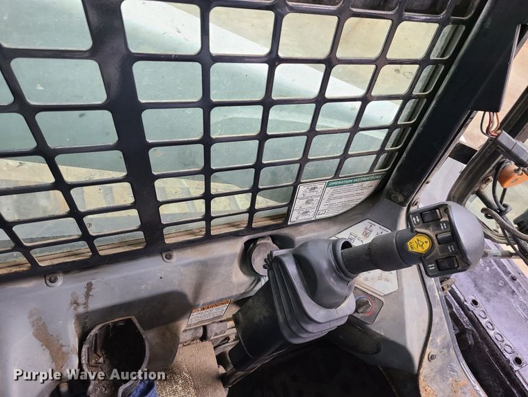 image for item GO9334 2014 Bobcat T650  tracked skid steer loader