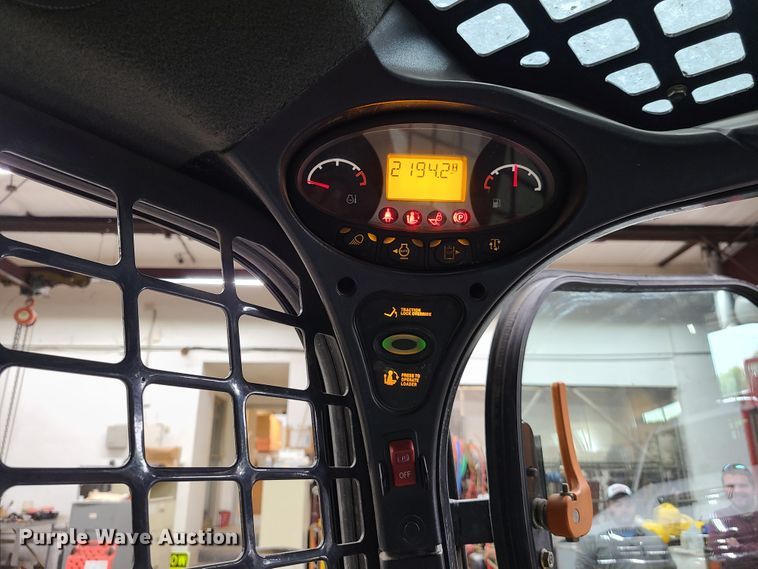 image for item GO9334 2014 Bobcat T650  tracked skid steer loader