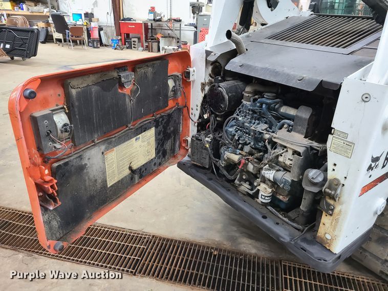 image for item GO9334 2014 Bobcat T650  tracked skid steer loader