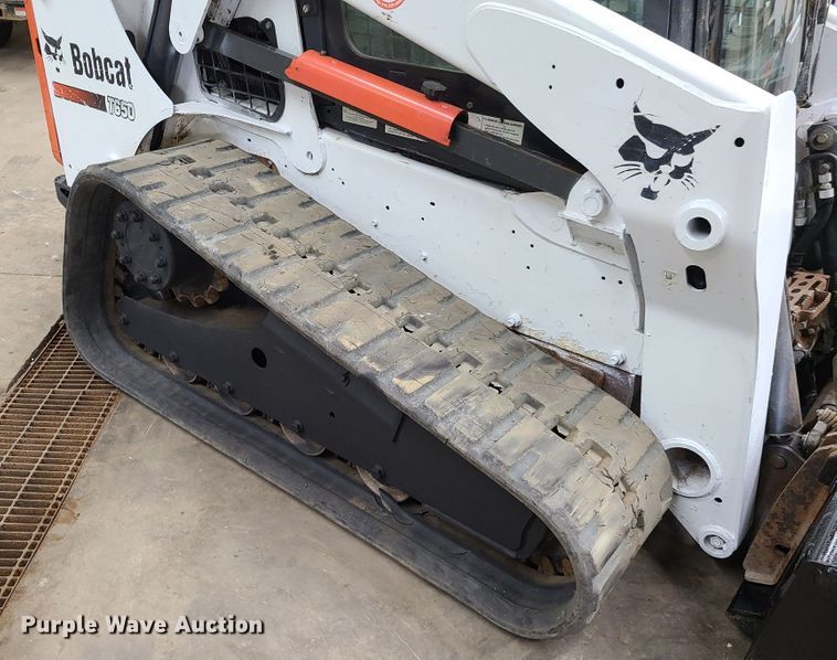 image for item GO9334 2014 Bobcat T650  tracked skid steer loader