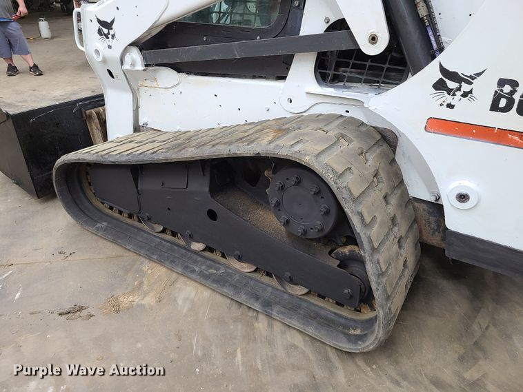 image for item GO9334 2014 Bobcat T650  tracked skid steer loader