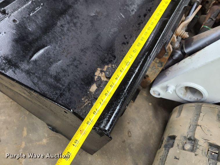 image for item GO9334 2014 Bobcat T650  tracked skid steer loader