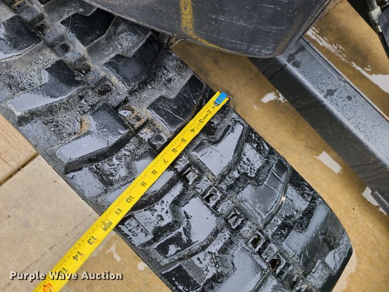 image for item GO9335 2017 Bobcat E35i  mini excavator