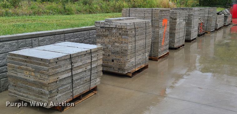 image for item GO9350 (10) pallets of aluminum concrete forms