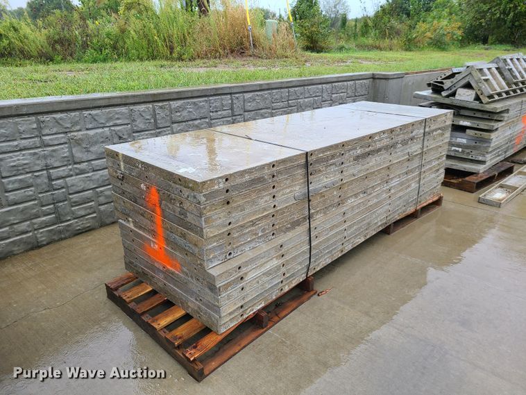 image for item GO9350 (10) pallets of aluminum concrete forms