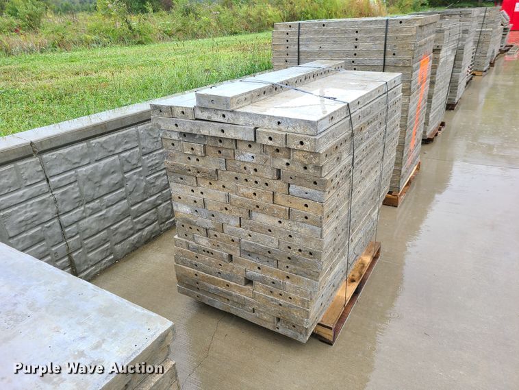 image for item GO9350 (10) pallets of aluminum concrete forms