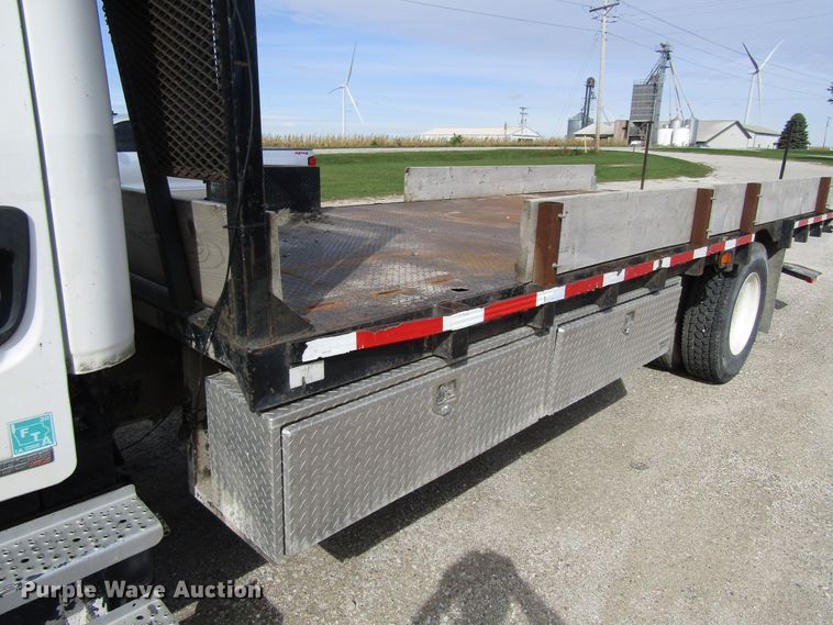 image for item GQ9167 2008 Freightliner M2 106  flatbed truck