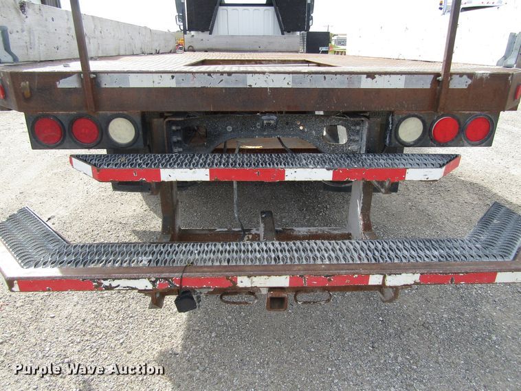 image for item GQ9167 2008 Freightliner M2 106  flatbed truck