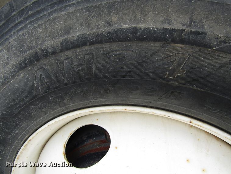 image for item GQ9167 2008 Freightliner M2 106  flatbed truck