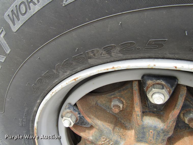 image for item GQ9168 1992 Ford L8000   dump truck