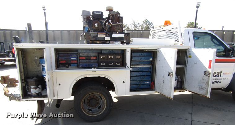 image for item GQ9170 2006 Ford F550 Super Duty  service truck