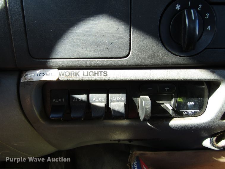 image for item GQ9170 2006 Ford F550 Super Duty  service truck