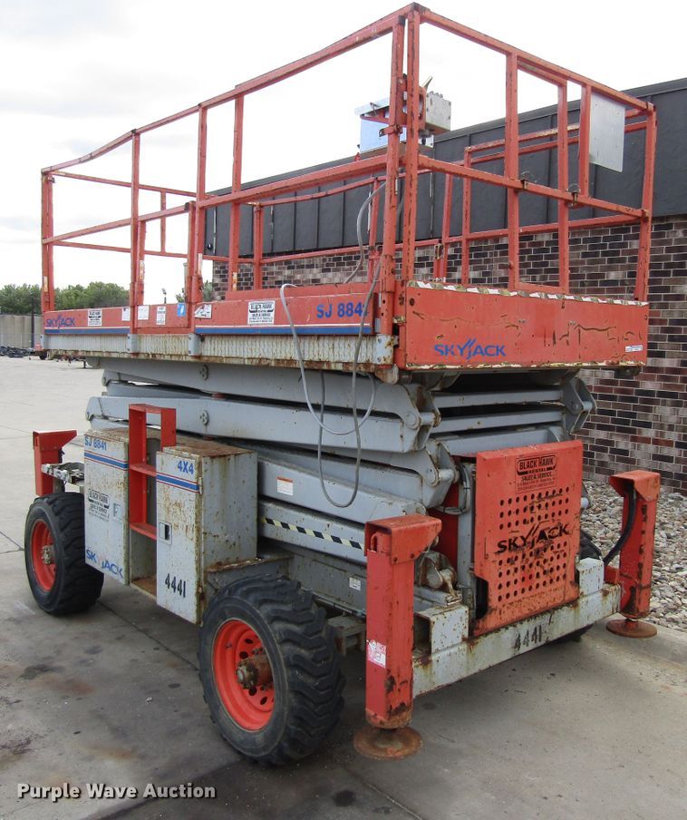 image for item GQ9171 2007 Skyjack SJ8841  scissor lift