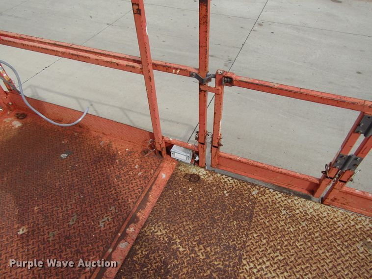 image for item GQ9171 2007 Skyjack SJ8841  scissor lift