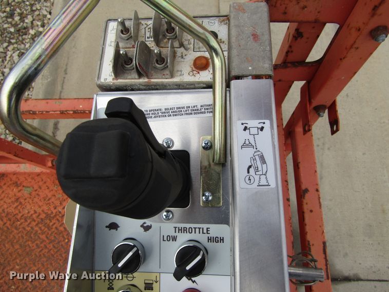 image for item GQ9171 2007 Skyjack SJ8841  scissor lift