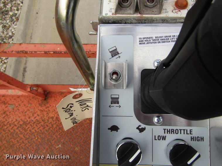 image for item GQ9171 2007 Skyjack SJ8841  scissor lift