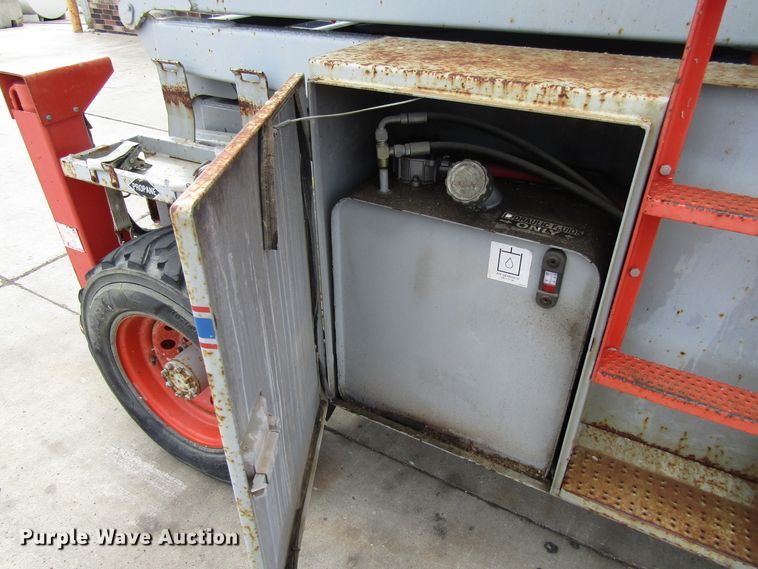 image for item GQ9171 2007 Skyjack SJ8841  scissor lift