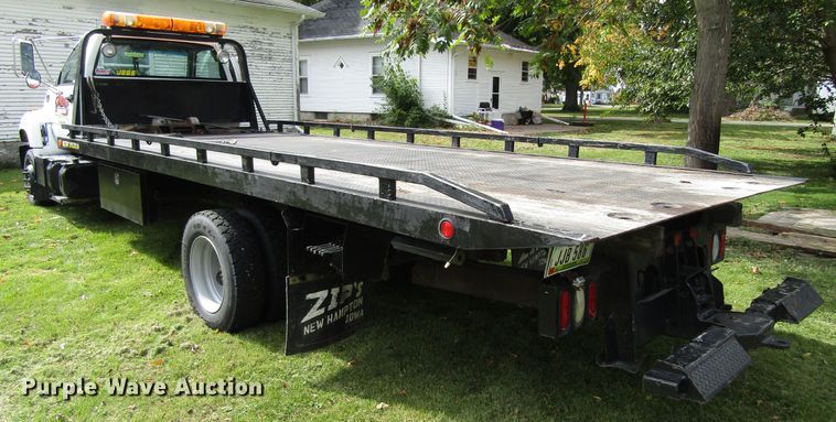 image for item GQ9178 2002 GMC C6500  rollback