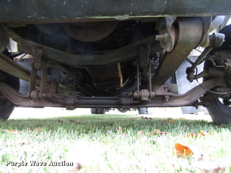 image for item GQ9178 2002 GMC C6500  rollback