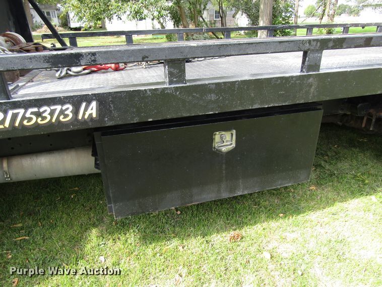 image for item GQ9178 2002 GMC C6500  rollback